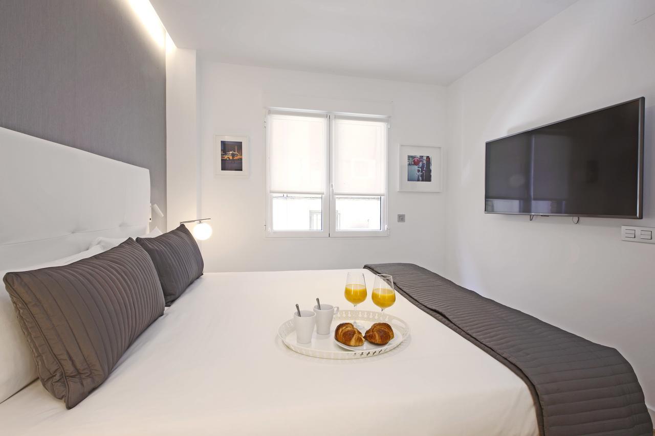 Gran Via Suites Madrid Exterior foto